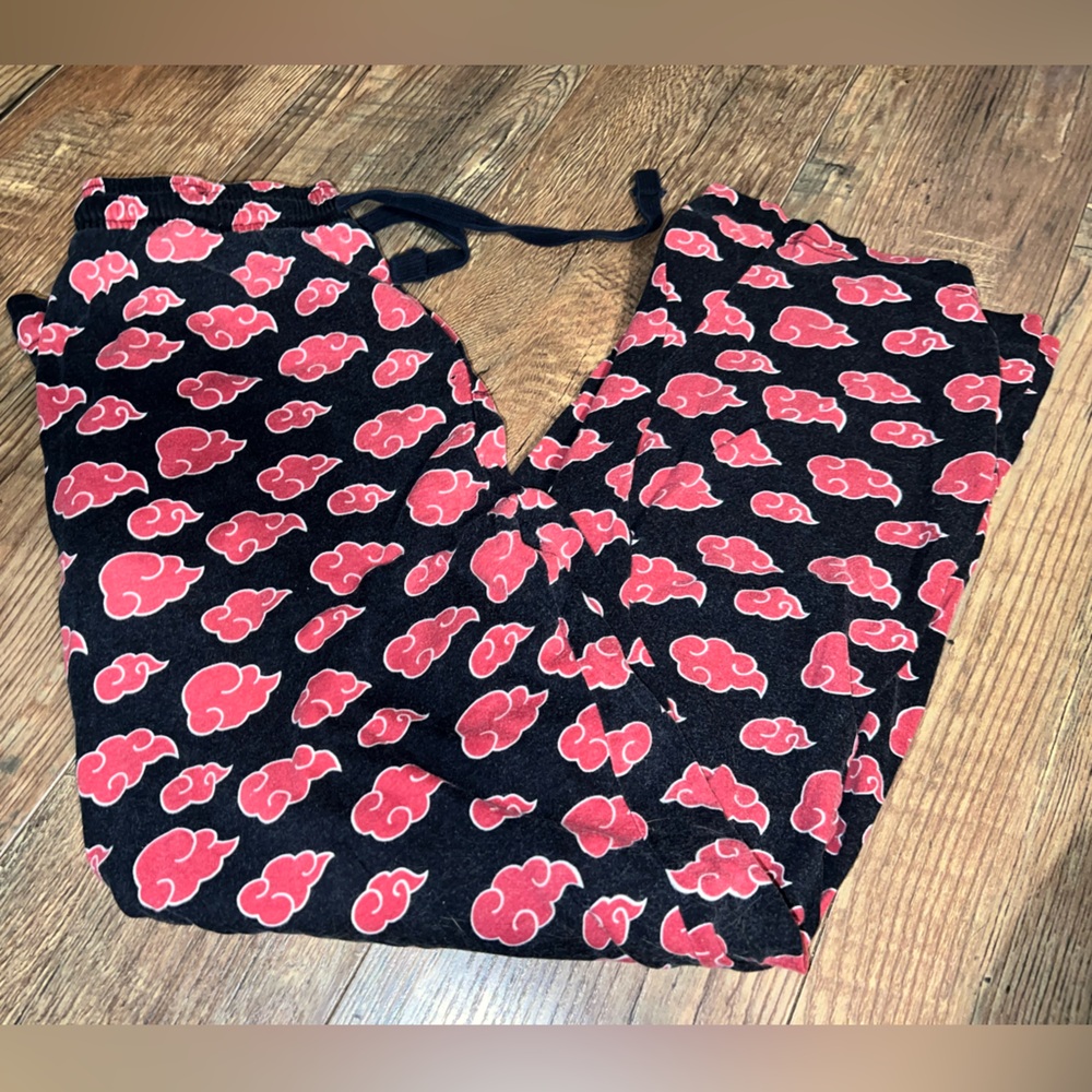 Kids Black and Red Cloud Pattern Shorts
